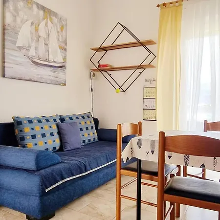 Miculinic Apartment *